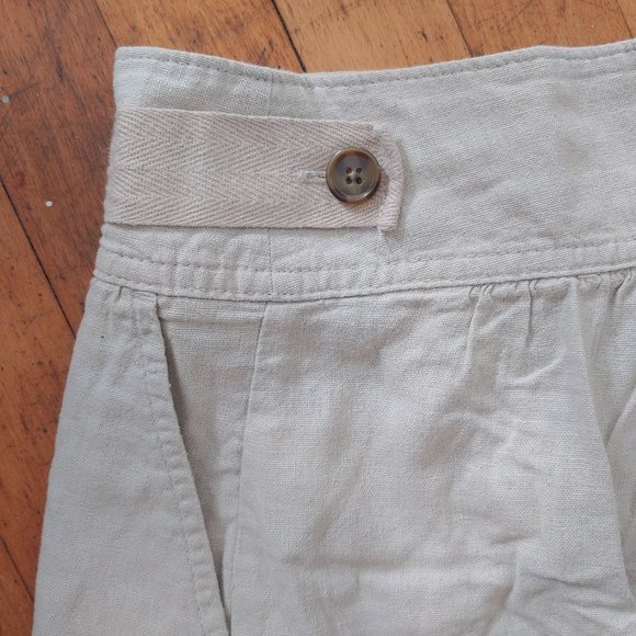 Cute Beige Skirt with Pockets - Picture 1 of 6